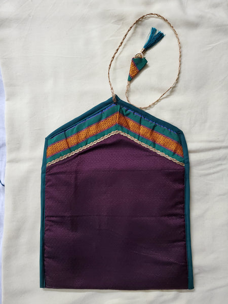 Pothi Cover